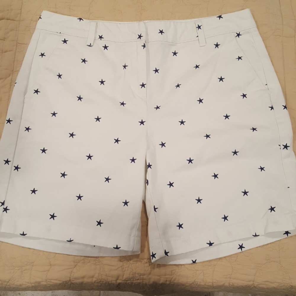 Izod 100% Cotton White Shorts with Navy Stars